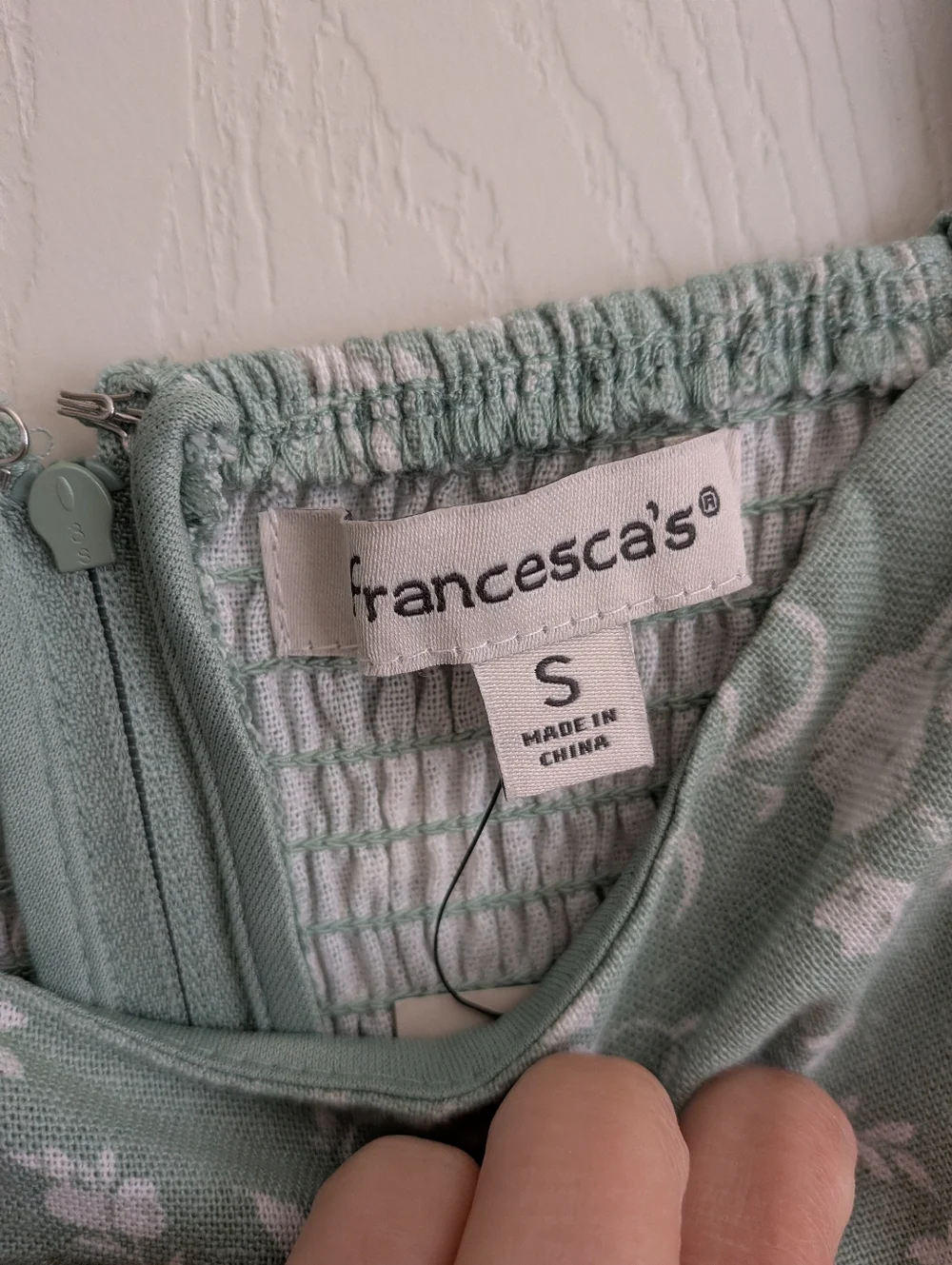 Francesca’s Sage Floral Puff Sleeve Midi Dress - Picture 2 of 9